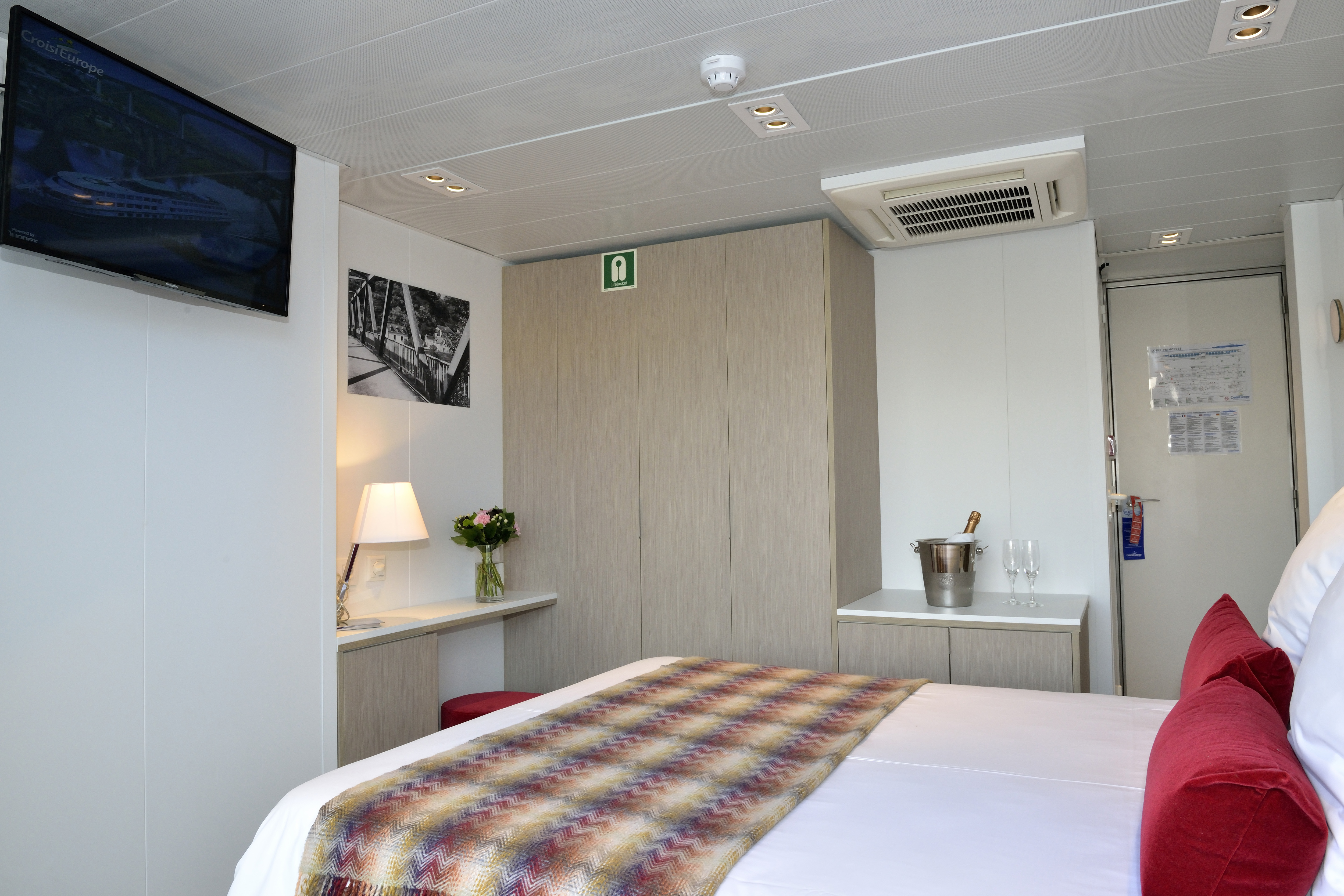 CroisiEurope MS Loire Princesse Main Deck Cabin 3.jpg